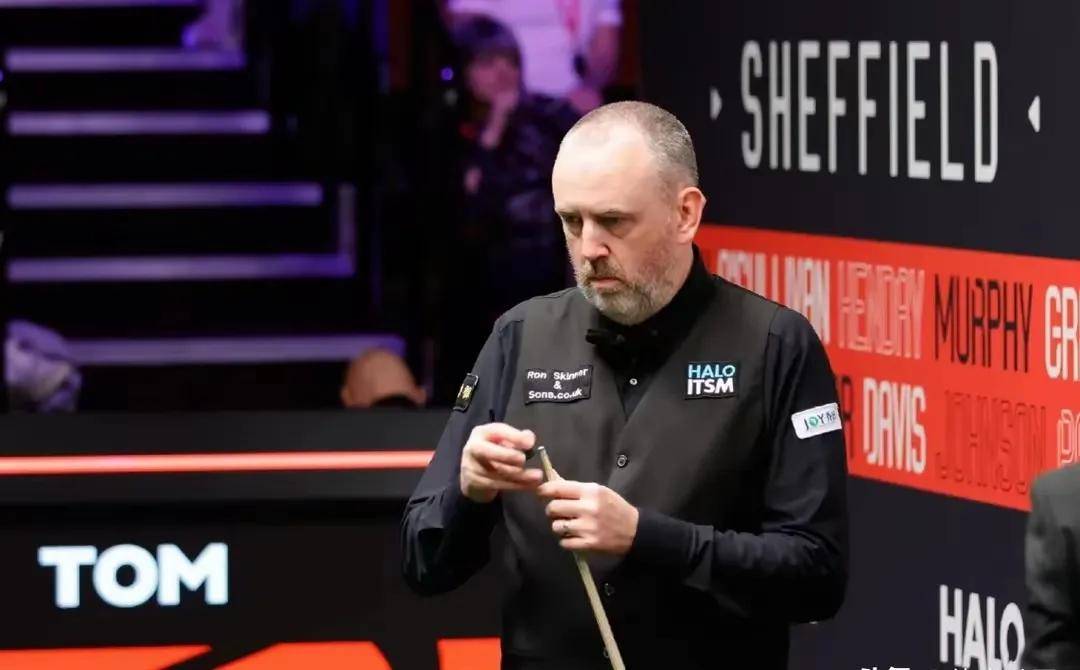 紧咬比分：较量激烈一触即发胜负难断的简单介绍