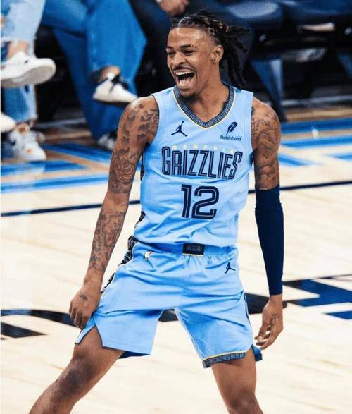 关岛俱乐部在比赛中坚守阵地最终取胜的简单介绍